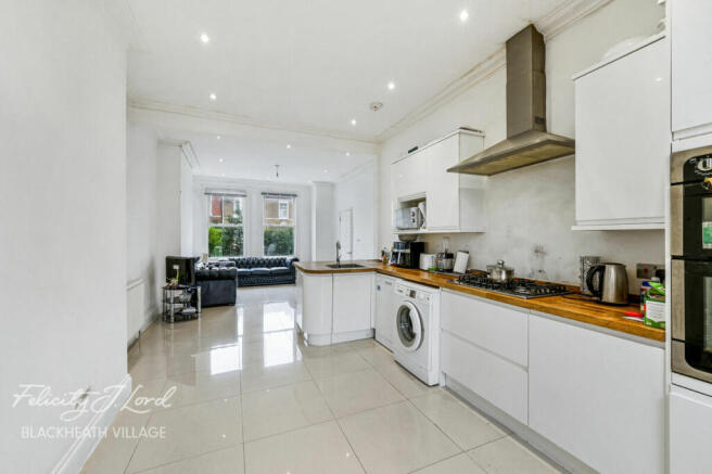 3 bed property, in Birkhall Road, £675,000