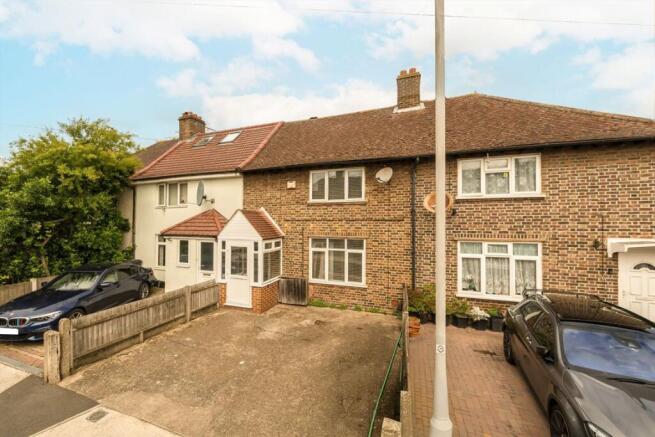 3 bed property, in Charter Road, £525,000