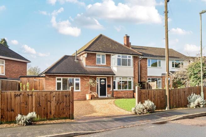 4 bed property, in Ashley Road, £699,950