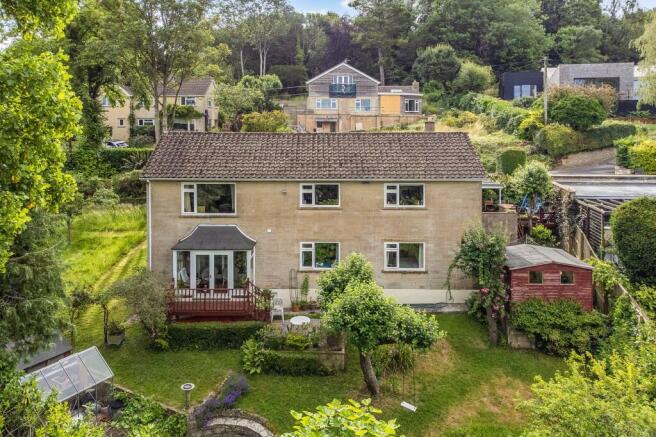 4 bed property, in Entry Hill Drive, £900,000