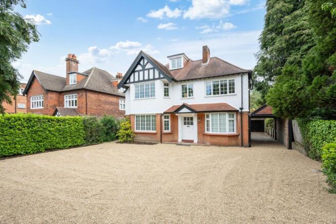 3 bed property, in Upper Brighton Road, £850,000