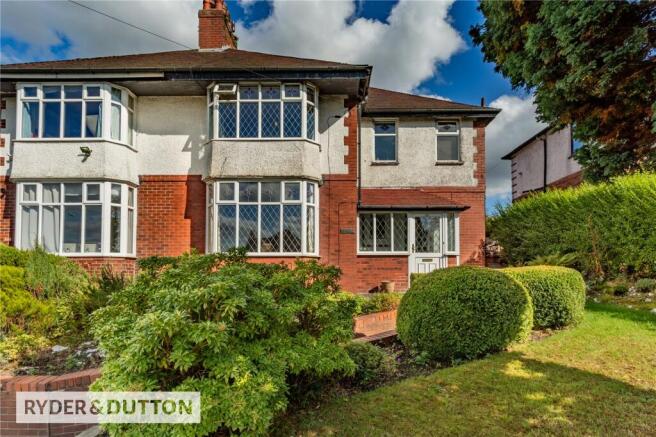 3 bed property, in Oldham Road, £375,000