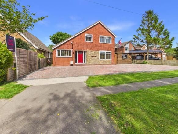 3 bed property, in Back Lane, £250,000