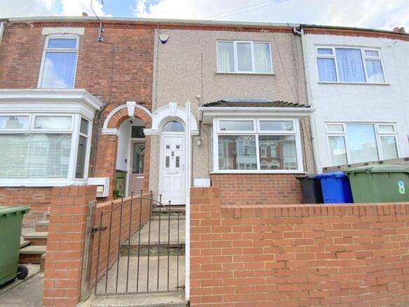 3 bed property, in Florence Street, £105,000