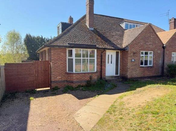3 bed property, in St. Marys Road, £275,000