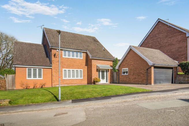 4 bed property, in Darkie Meadow, £600,000