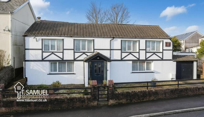 4 bed property, in Platform One, £435,000