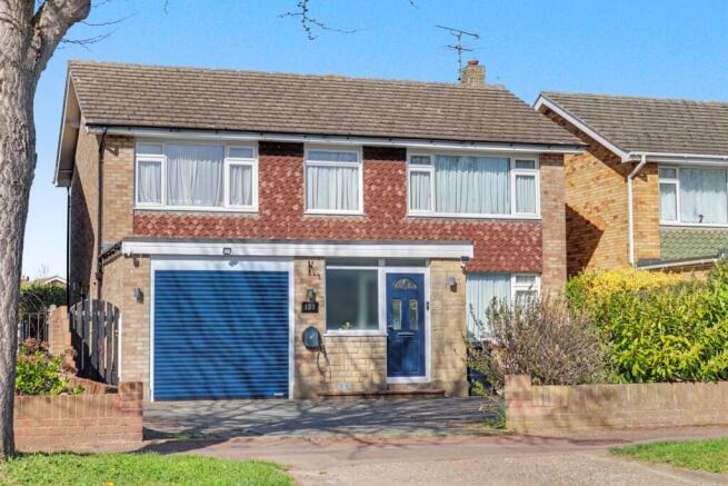 4 bed property, in Barnstaple Road, £600,000