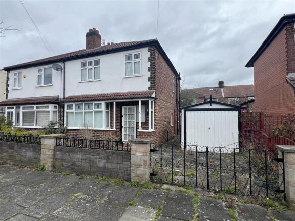 3 bed property, in Adria Road, £460,000
