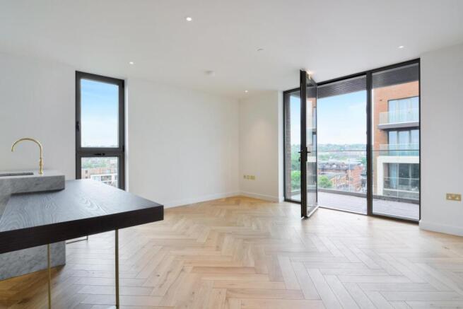 2 bed property, in Lessing Building, £775,000