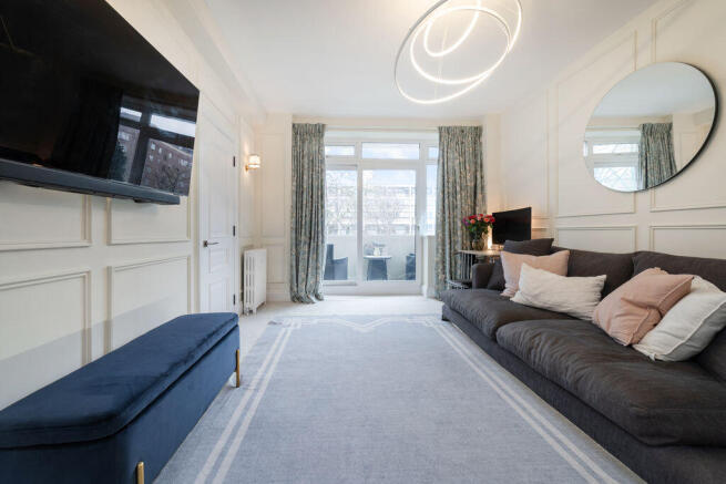 1 bed property, in Maida Vale, £379,000
