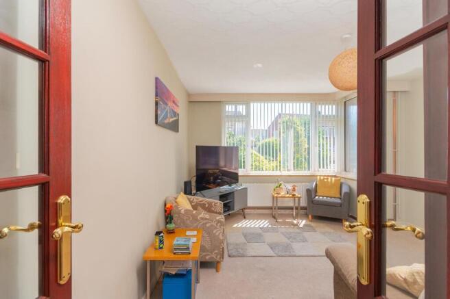 3 bed property, in Englands Crescent, £375,000