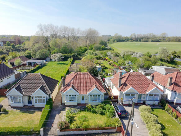 2 bed property, in Patchway, £430,000