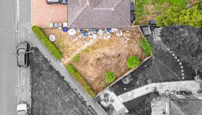 3 bed property, in Land Adjacent To, £130,000