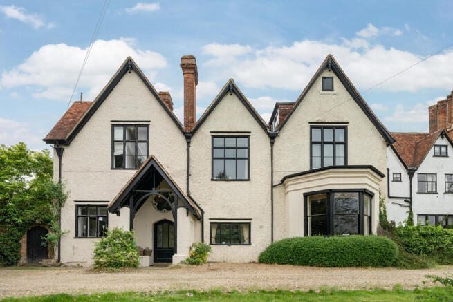 4 bed property, in Skirmett Road, £1,250,000