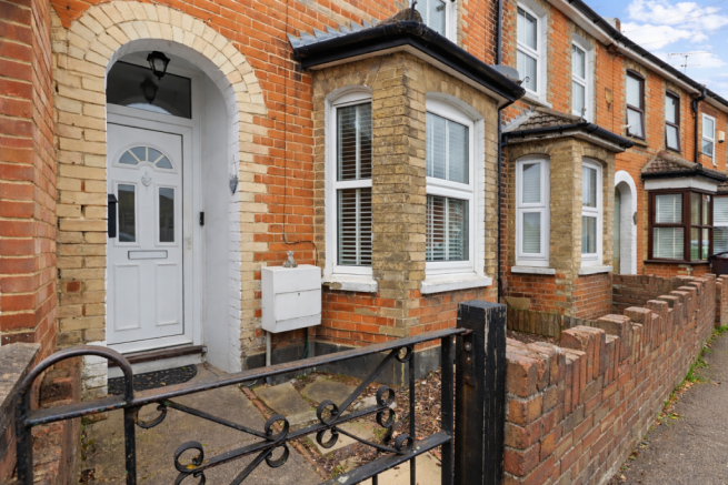 3 bed property, in Herrett Street, £350,000