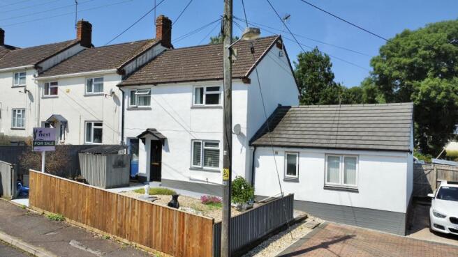 5 bed property, in Creedwell Orchard, £290,000