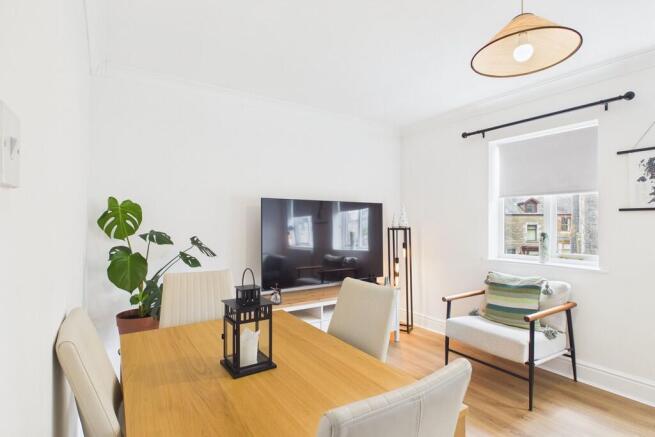 2 bed property, in Neville Street, £150,000