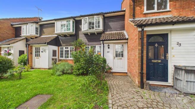 2 bed property, in Galloway Close, £375,000
