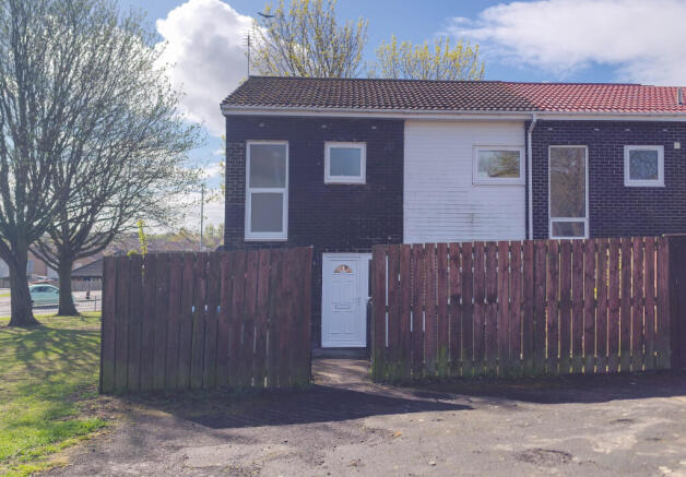 3 bed property, in Grampian Drive, £73,000