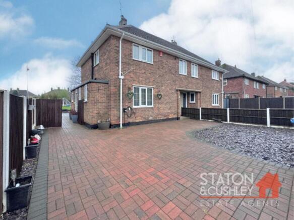 3 bed property, in Sookholme Drive, £250,000