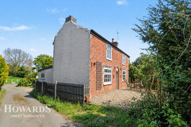 3 bed property, in The City, £325,000