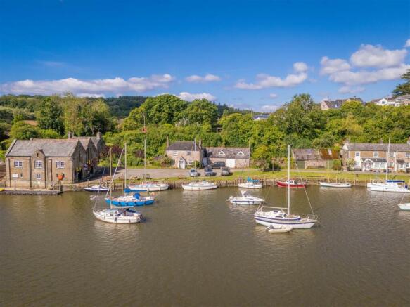 3 bed property, in The Quay, £795,000