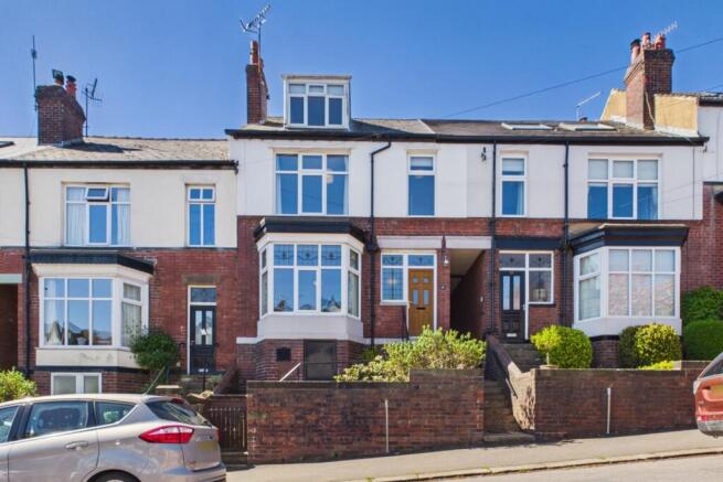 4 bed property, in Glenalmond Road, £425,000