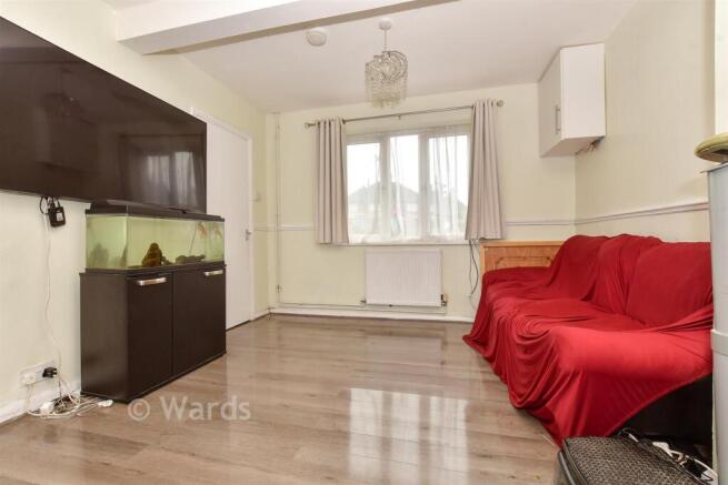 3 bed property, in Sturry Road, £230,000