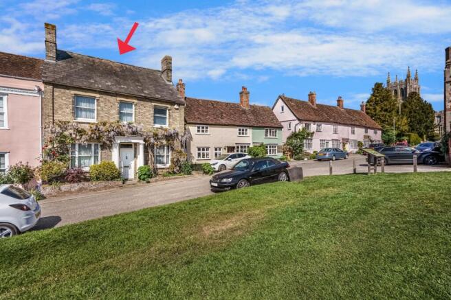 4 bed property, in Long Melford, £670,000