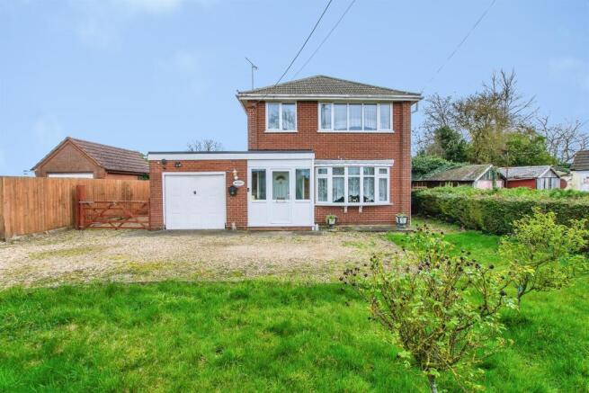 3 bed property, in Roman Bank, £310,000