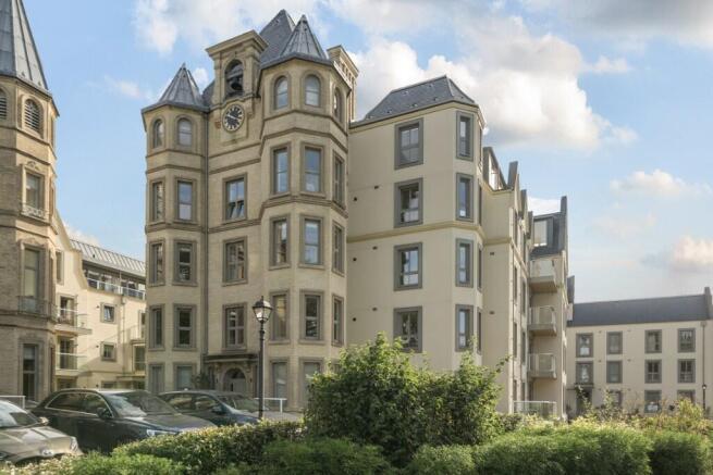 2 bed property, in 7 Mowbray Hall, £929,500