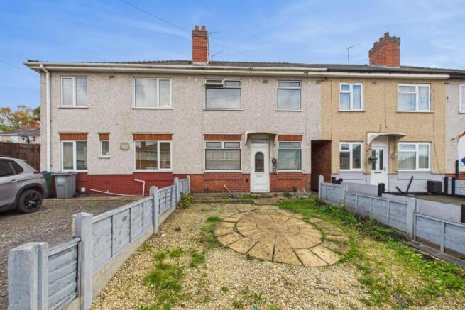 3 bed property, in Codsall Road, £165,000