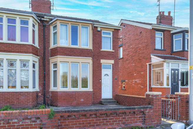 3 bed property, in Nethway Avenue, £135,000