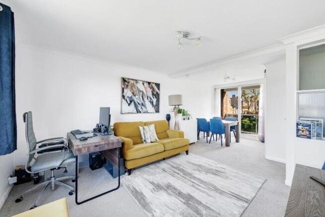 2 bed property, in Cleveland Court, £475,000