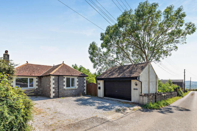 3 bed property, in Roman Road, £450,000