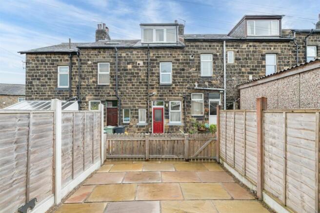 3 bed property, in Albion Street, £250,000