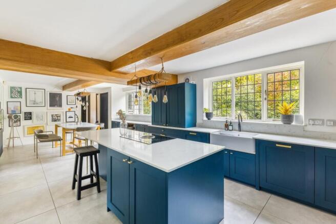 3 bed property, in Old Watling Street, £850,000