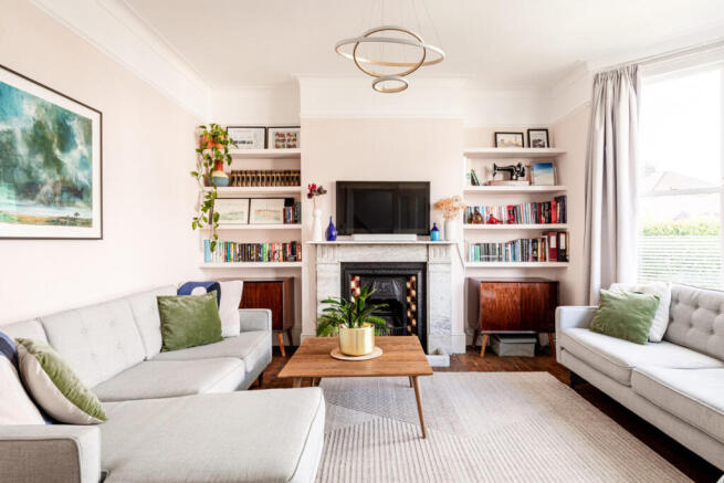 3 bed property, in Hazelbank Road, £700,000