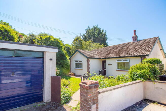 3 bed property, in The Orchard, £590,000