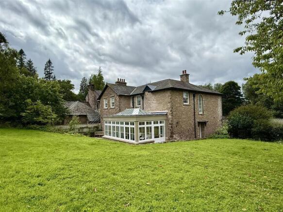 4 bed property, in Orton, £500,000