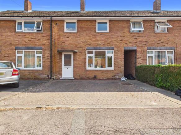 2 bed property, in Tamar Road, £130,000
