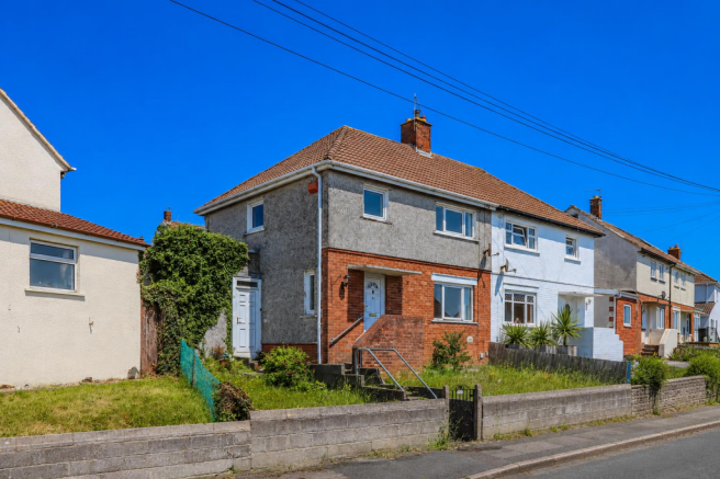 3 bed property, in Mcquade Place, £240,000
