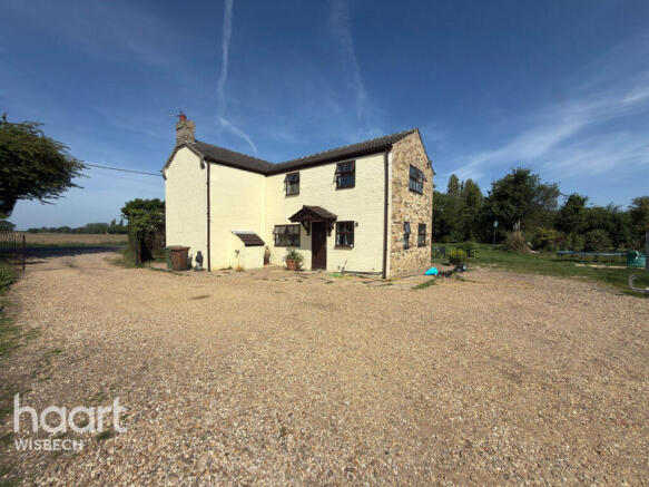 3 bed property, in Redmoor Bank, £450,000