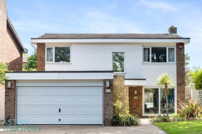 4 bed property, in South Woodlands, £825,000
