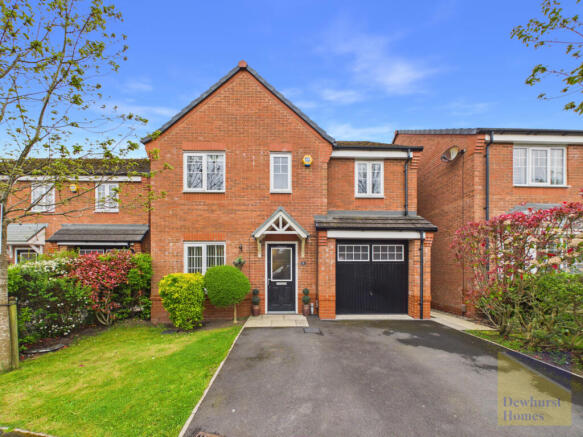 4 bed property, in Primrose Close, £300,000