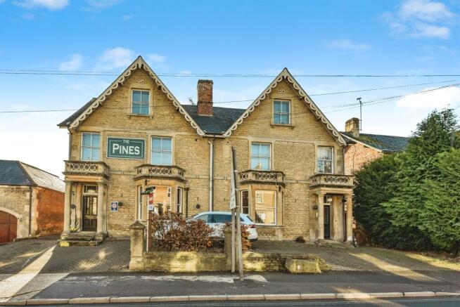 26 bed property, in Marshfield Road, £925,000