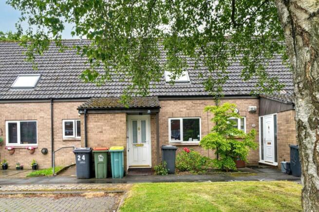 1 bed property, in Sylvancroft, £25,000