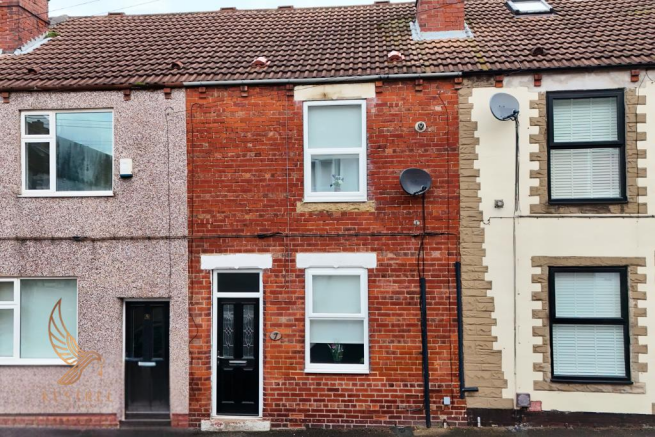 3 bed property, in Gladstone Street, £140,000