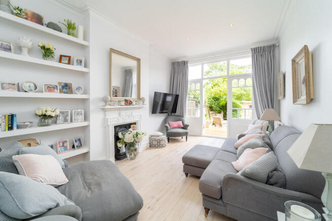 2 bed property, in Warner Road, £750,000